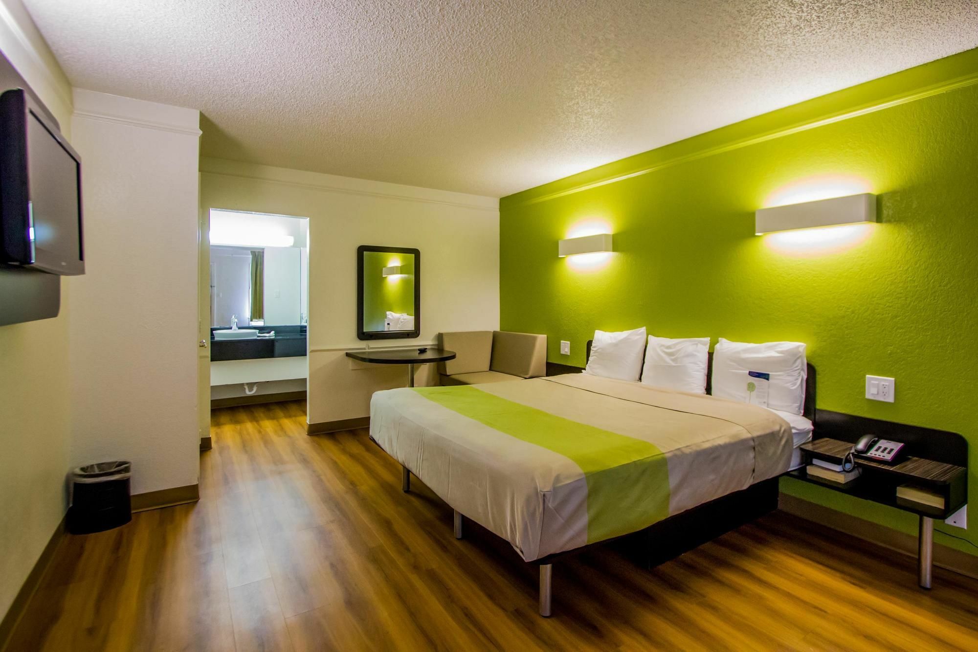 Motel 6-Austin, Tx - Midtown Zewnętrze zdjęcie